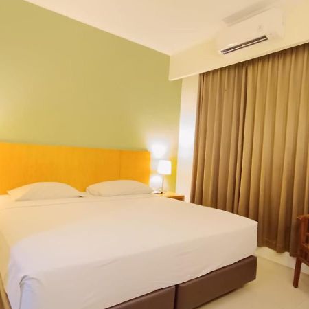 Hotel Wisata Palembang Exteriör bild