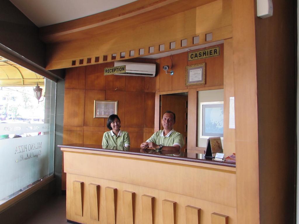 Hotel Wisata Palembang Exteriör bild