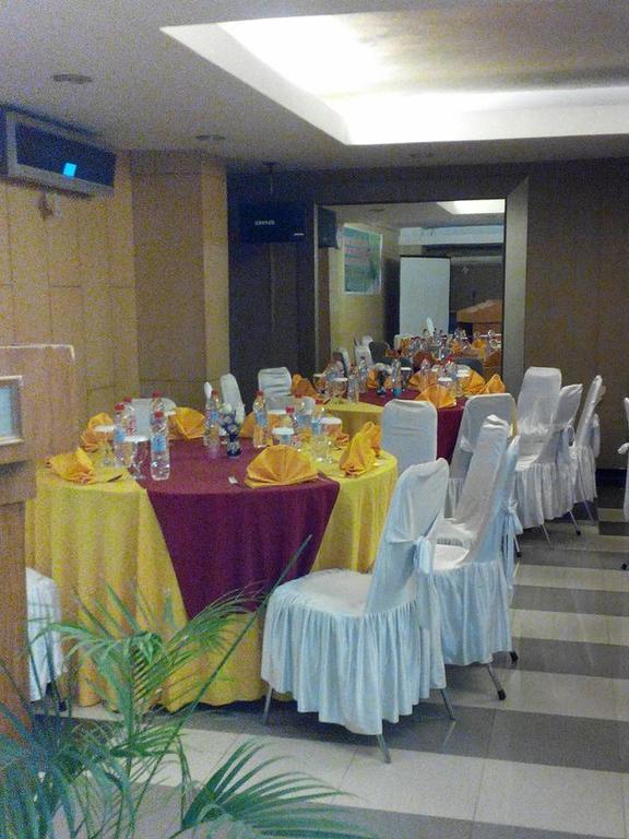 Hotel Wisata Palembang Exteriör bild